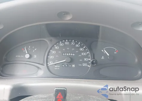 1998 Ford Escort Se z USA, uszkodzony, nr VIN 3FAFP15P6WR256918